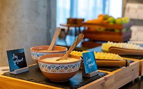 Bermonds Locke, Tower Bridge